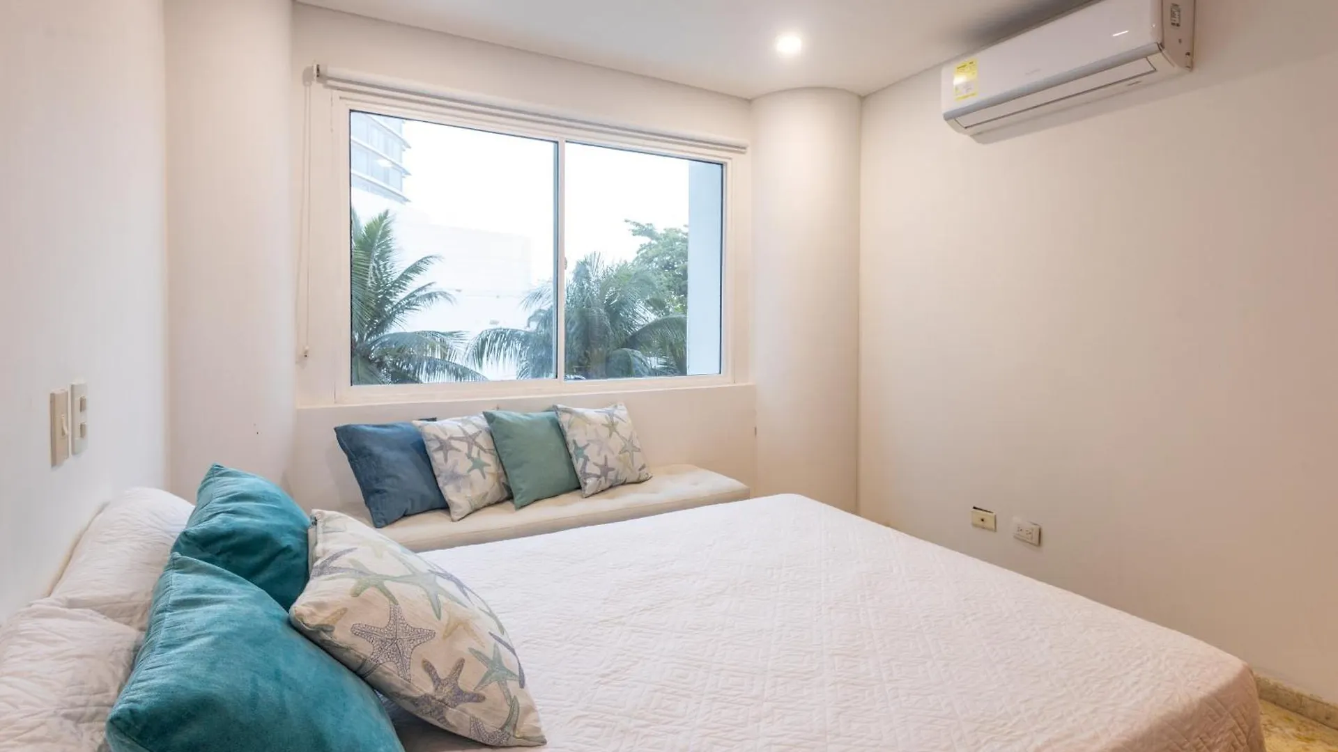 Ferienwohnung Luxury 3Br Apto. Salida A Playa Piscina Jacuzzi Cartagena  Apartment